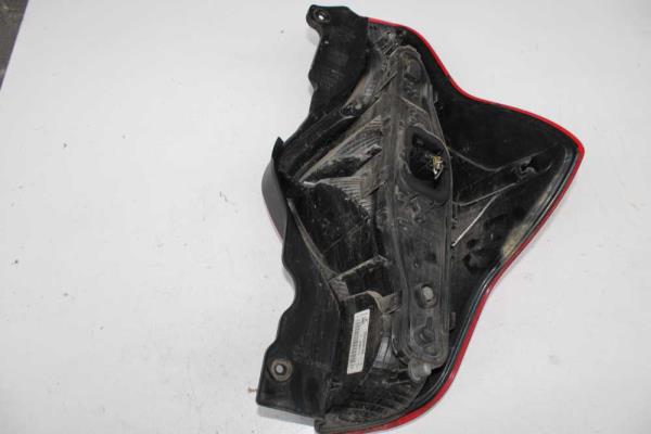 FEU ARRIERE GAUCHE DACIA - Vue 2